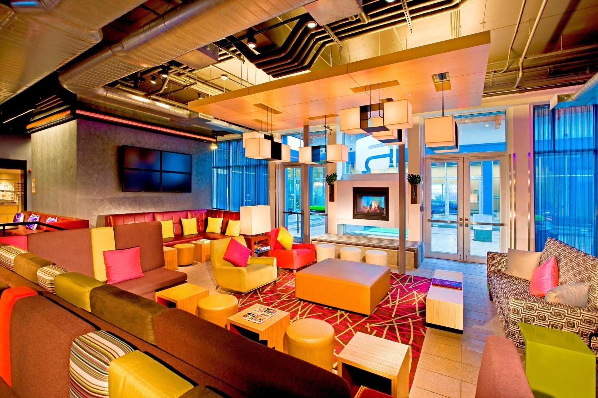 Hotel Aloft Mount Laurel Exterior foto